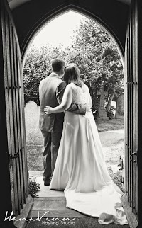 Hana Venn Photography  Hampshire Wedding Photographer 1080486 Image 4
